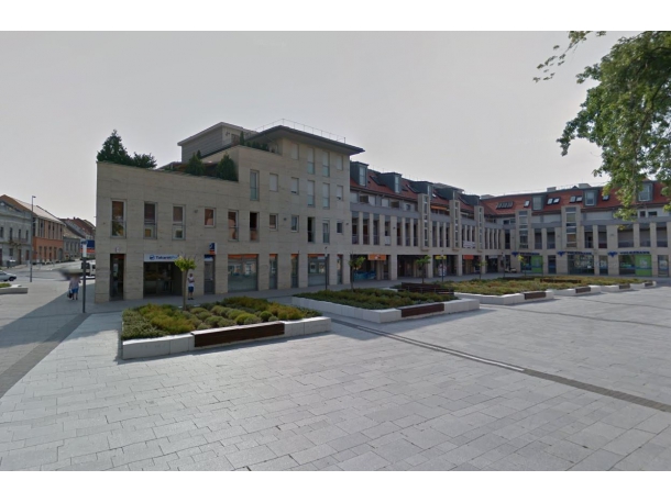 Pécs Király  66